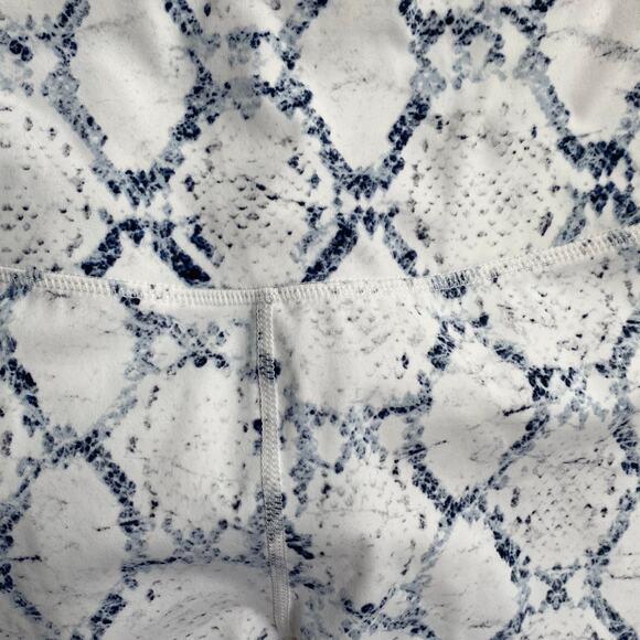 Varley Women's White Snake Print Let’s Go High Rise 7/8 Leggings Size Small - Picture 9 of 10